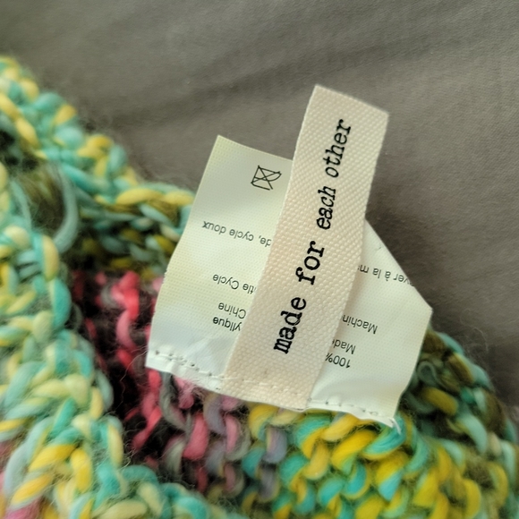 Rainbow beanie - Picture 4 of 6